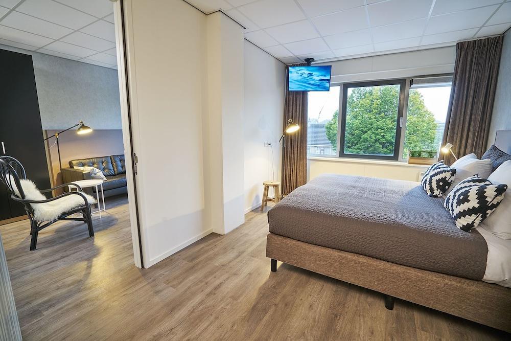 Amrath Apart-Hotel Schiphol Badhoevedorp Esterno foto